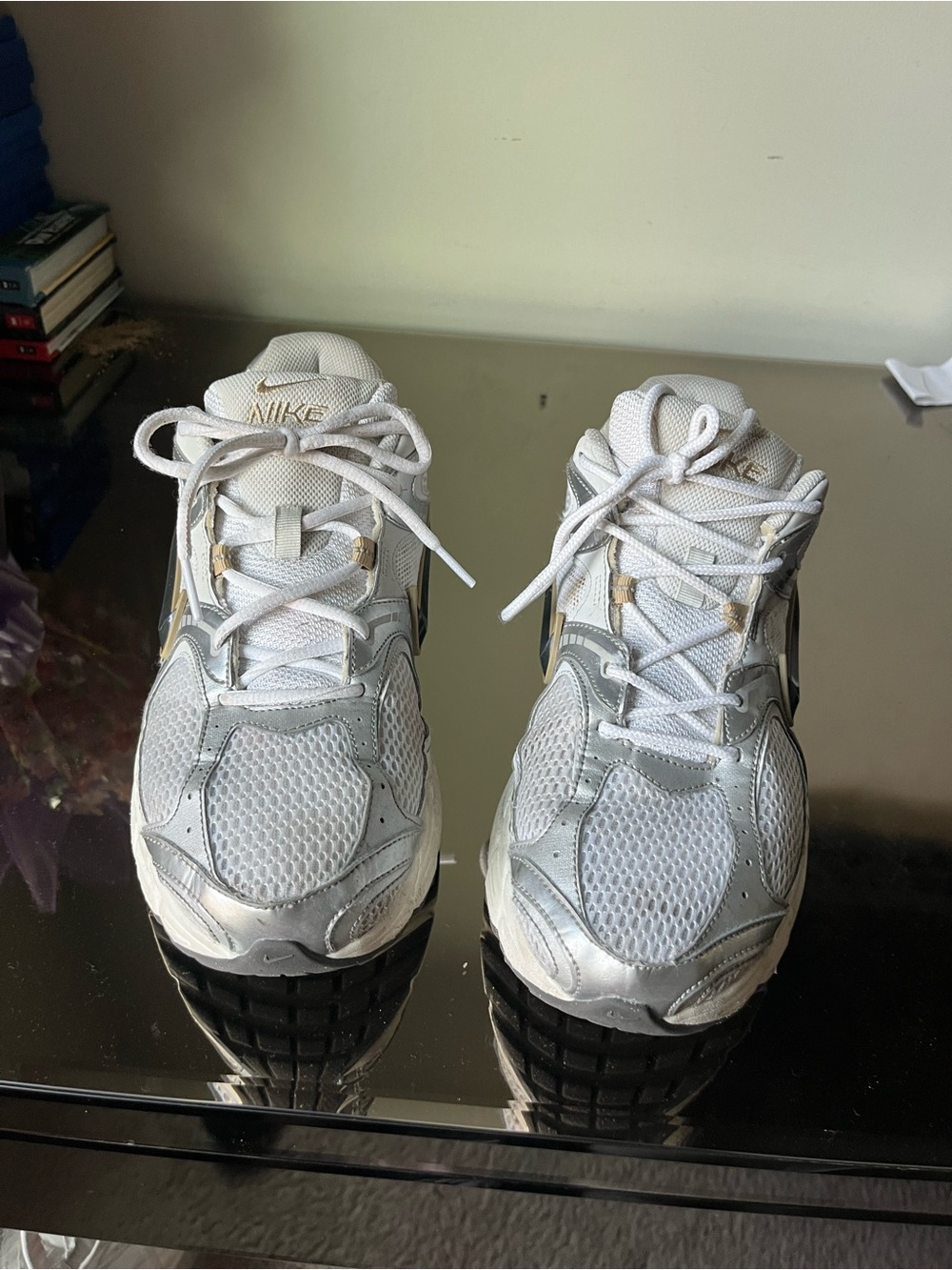 Nike Women's White and Silver Athletic Sneakers